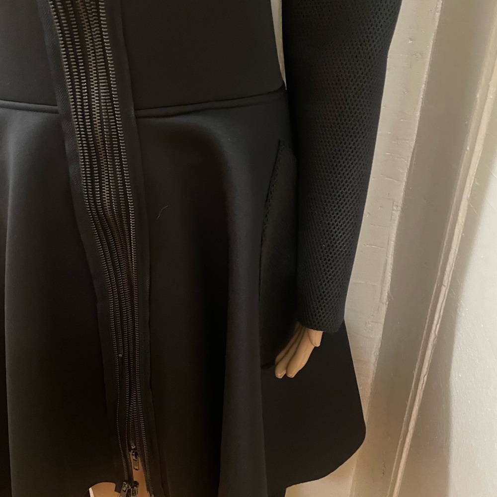 Sohung design Elegant Black Flared Coat - Picture 9 of 13